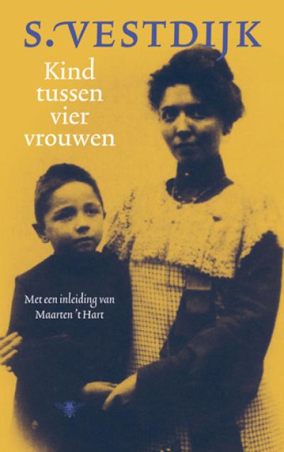 Kind tussen vier vrouwenSoftcover